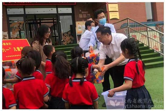 省委教育工委省教育厅领导2022年“六一”慰问少年儿童