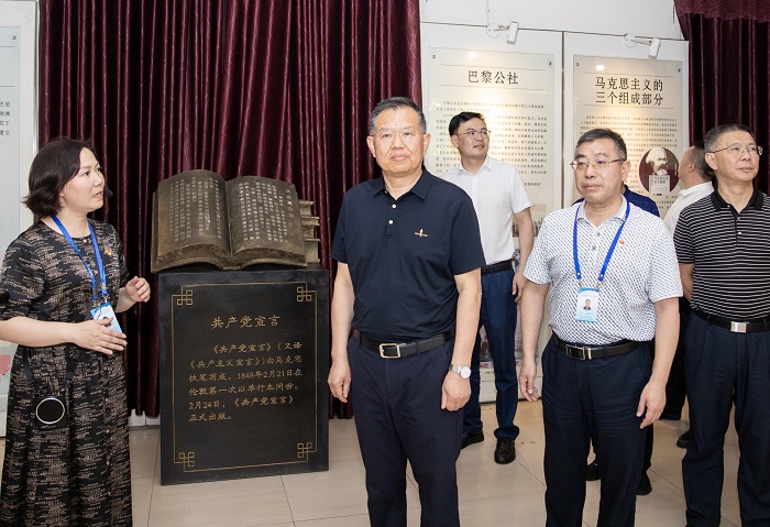 李建勤到宜宾调研教育工作