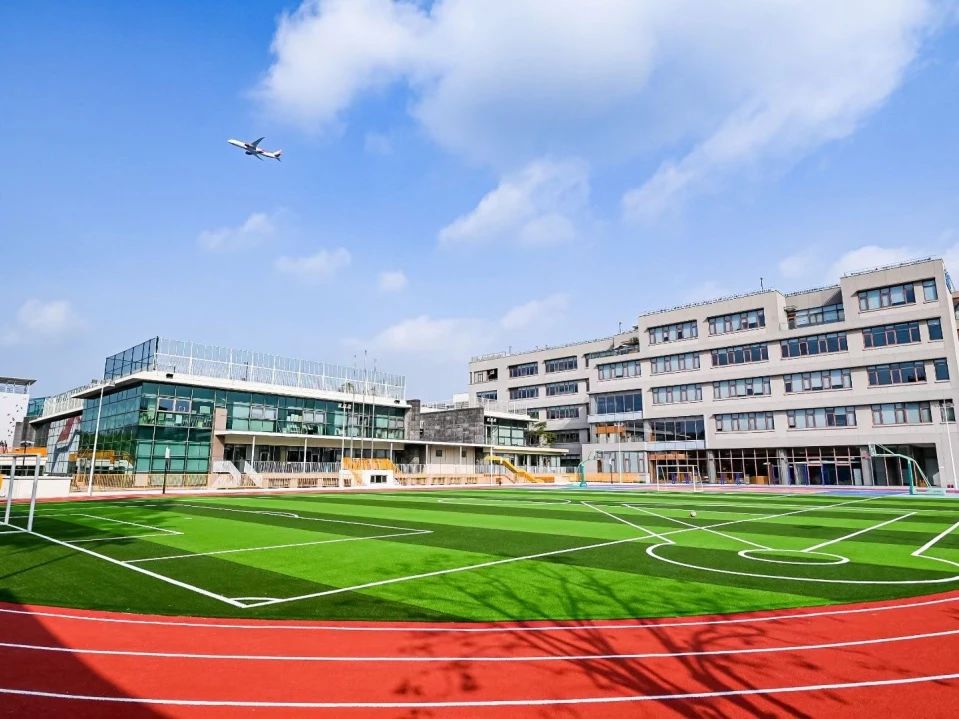 凭中考成绩拿奖学金，上海国际高中2025秋招补录名额抢占中！