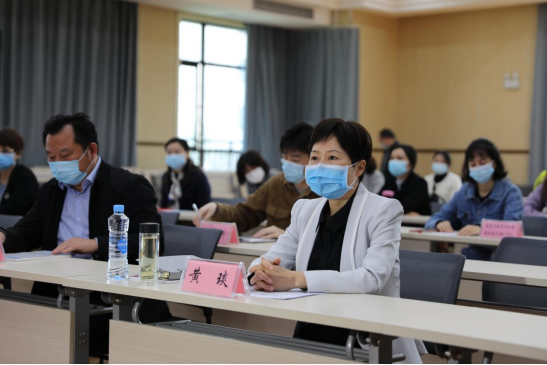书香致远谋新篇 凝心聚力开新局——南昌市教育局举办“智慧阅读 书香校园”工作启动仪式暨专题报告会