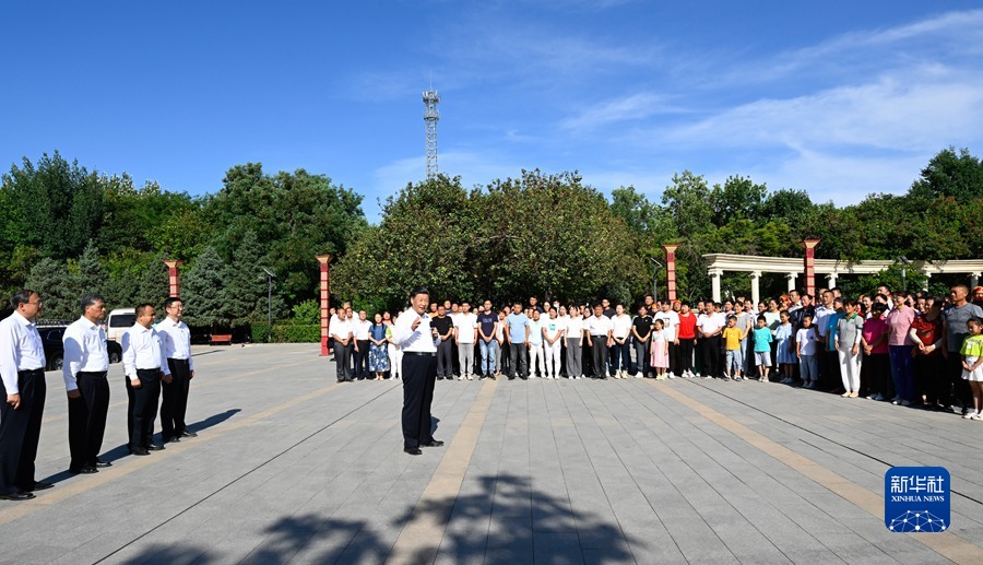 习近平：完整准确贯彻新时代党的治疆方略　建设团结和谐繁荣富裕文明进步安居乐业生态良好的美好新疆