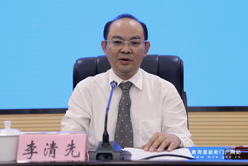 广西在教育部介绍党的十八大以来普通高中教育改革发展成效新闻发布会上做经验交流发言