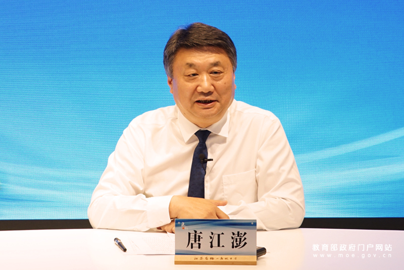 广西在教育部介绍党的十八大以来普通高中教育改革发展成效新闻发布会上做经验交流发言