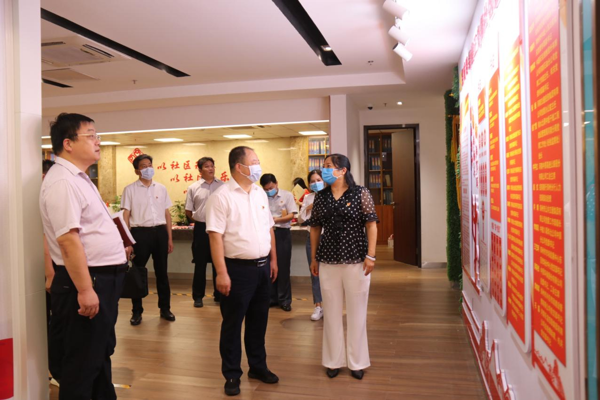 省教育厅安全处党支部联合正光街社区党支部开展迎接党的二十大主题党日活动