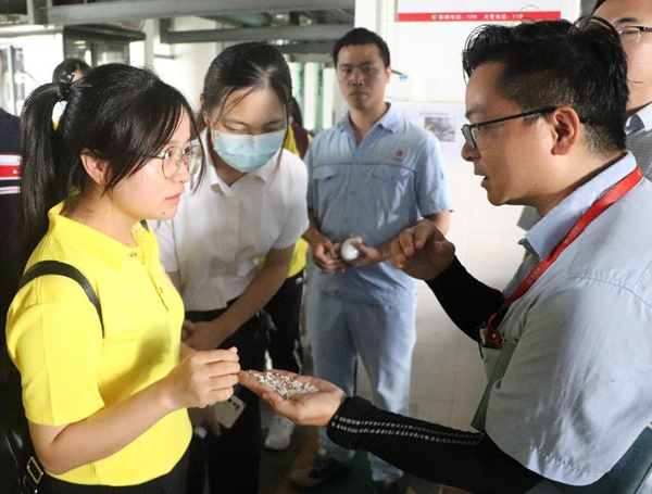 福建学子在“行走的课堂”中践行青春担当