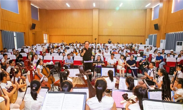 全省中小学乐团指挥培训班在福州举办