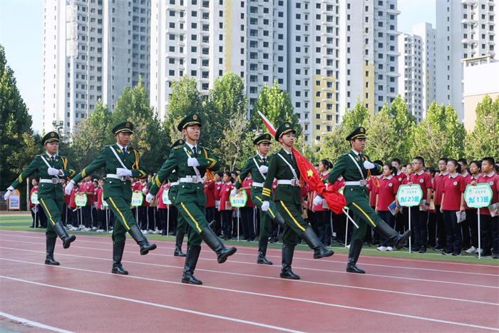 我省师生开展多彩活动喜迎国庆