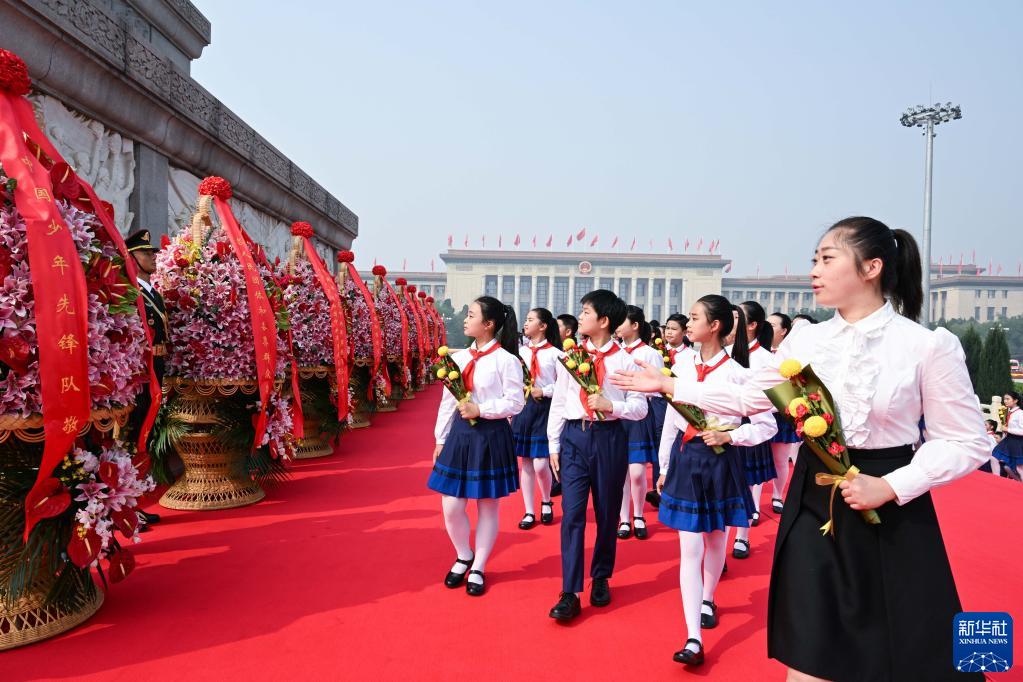 为中国人民谋幸福 为中华民族谋复兴——党的十八大以来以习近平同志为核心的党中央治国理政纪实