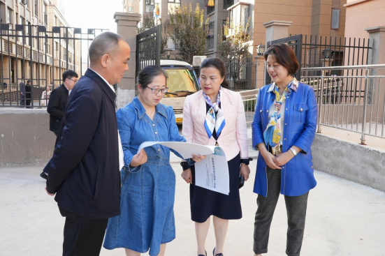 市政府副市长龙国英赴新建区、经开区调研小区配套幼儿园建设情况