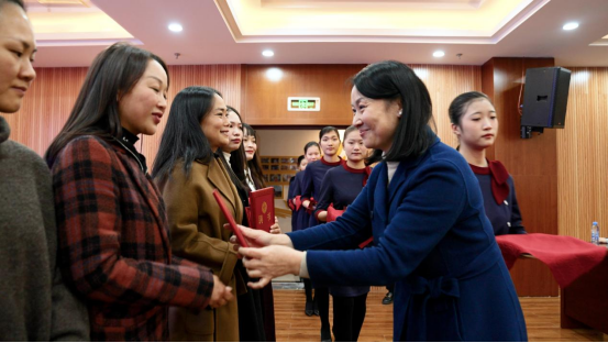 南昌市现代汽车技术职教集团、南昌市幼儿职业教育集团授牌大会顺利举行