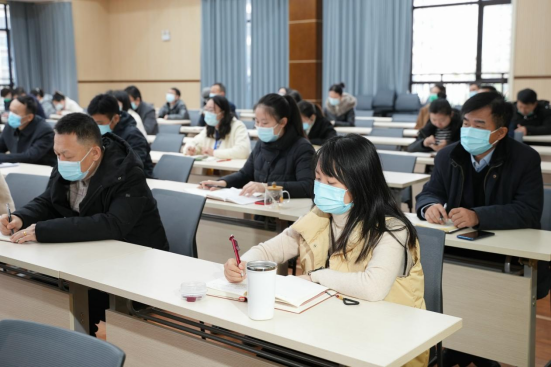 市委宣讲团全面学习把握落实党的二十大精神报告会（全市教育系统专场）在市教育局召开