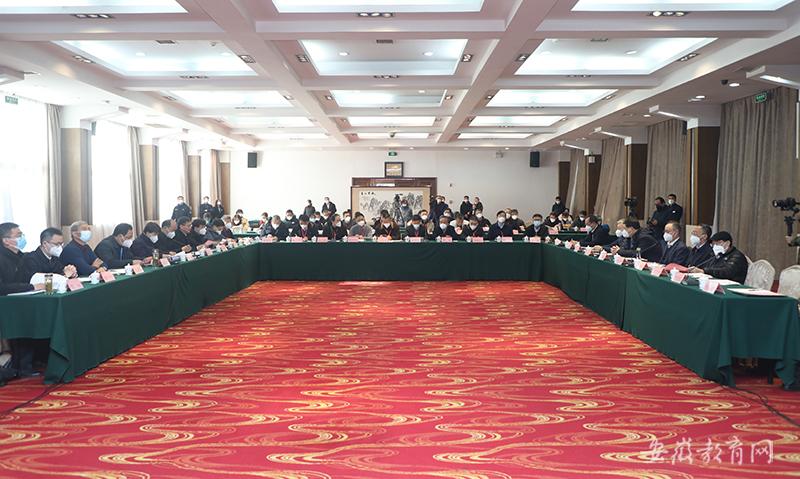 王翠凤：推进学科交叉 建设优势学科