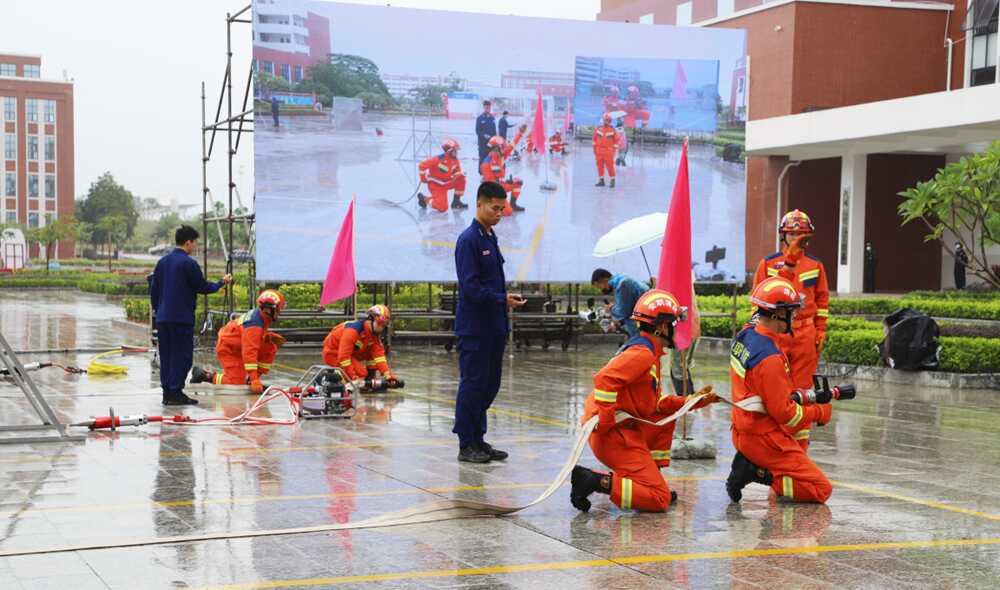 2022年全区高校突发事件应急演练观摩活动在广西安全工程职业技术学院举行