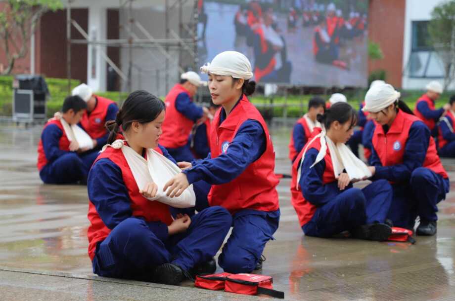 2022年全区高校突发事件应急演练观摩活动在广西安全工程职业技术学院举行