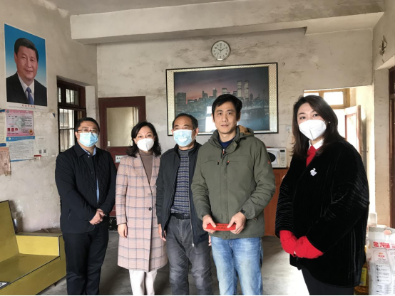 市委教育工委、市教育局春节前走访慰问定点帮扶村