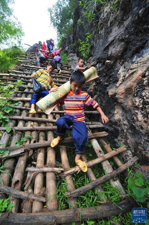 新华社：“天梯少年”兄弟十一年成长纪实