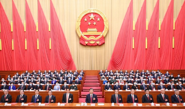 十四届全国人大一次会议在京闭幕 习近平发表重要讲话