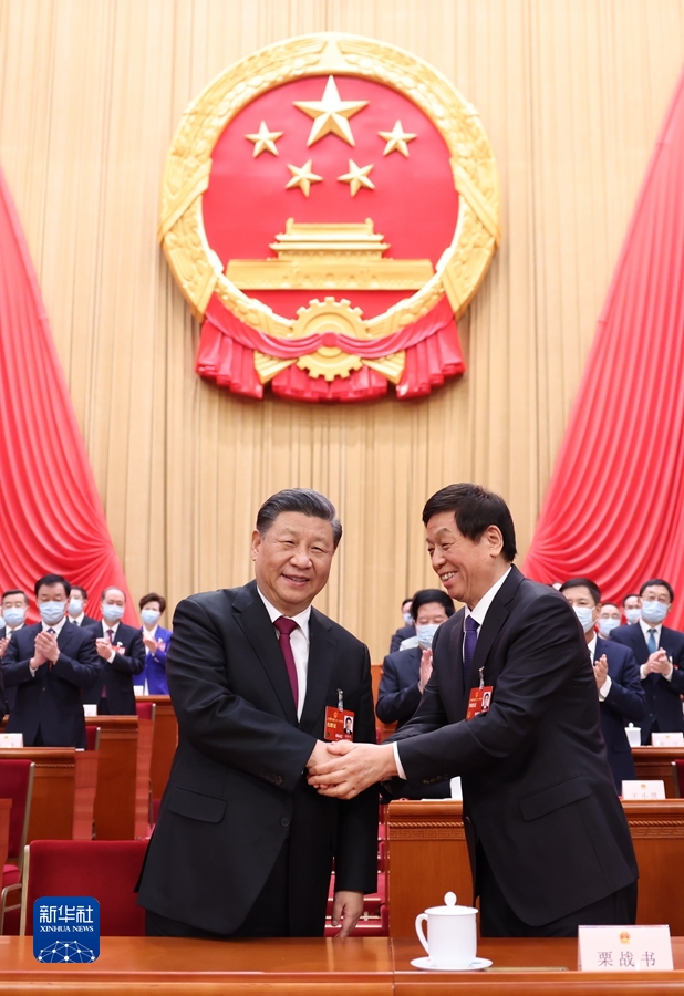 十四届全国人大一次会议选举产生新一届国家领导人 习近平全票当选国家主席中央军委主席