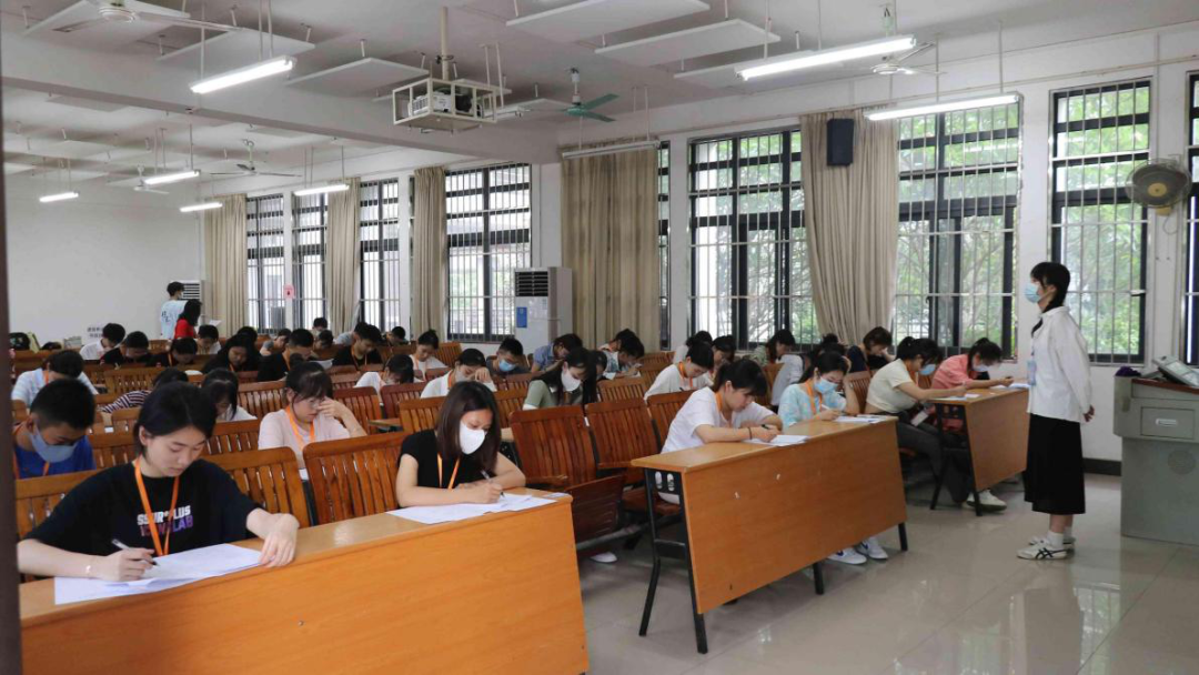 2023年广西高校大学生朋辈心理辅导技能大赛在南宁举行