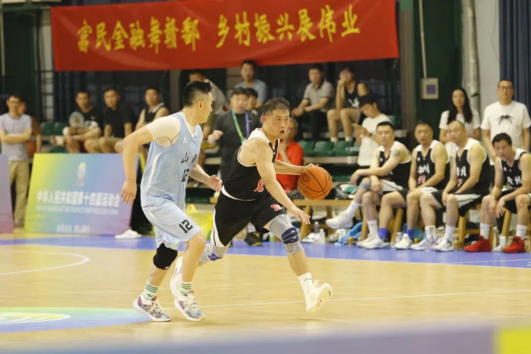 贵阳教师出征全国十四运，勇夺群众篮球全国亚军、季军