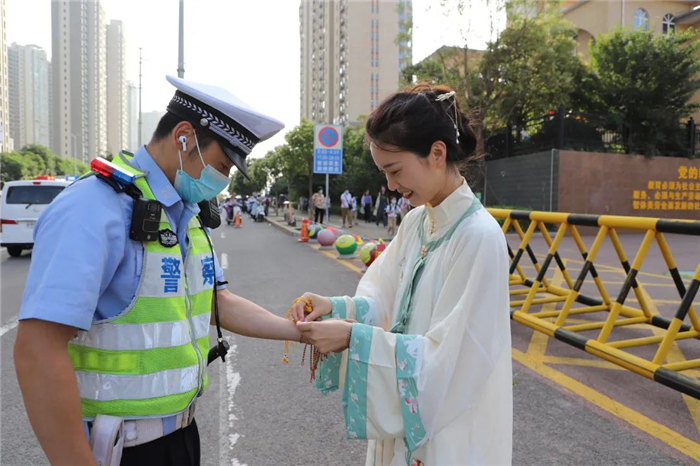 河南中小学生这样过端午