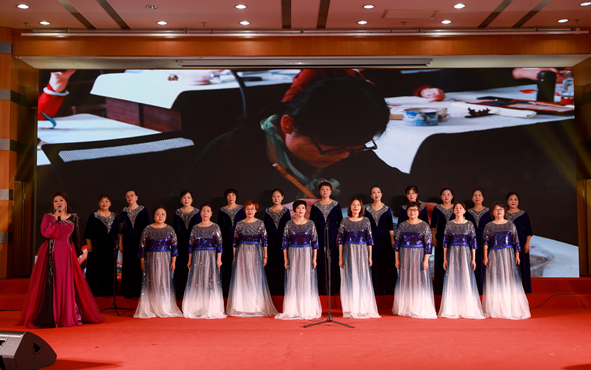 银龄向党 慧学未来 --杭州开放大学老年教育汇报演出暨智慧助老服务基地共建签约仪式圆满举行