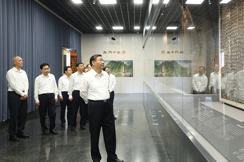 习近平在四川考察时强调 推动新时代治蜀兴川再上新台阶 奋力谱写中国式现代化四川新篇章 返京途中在陕西汉中考察