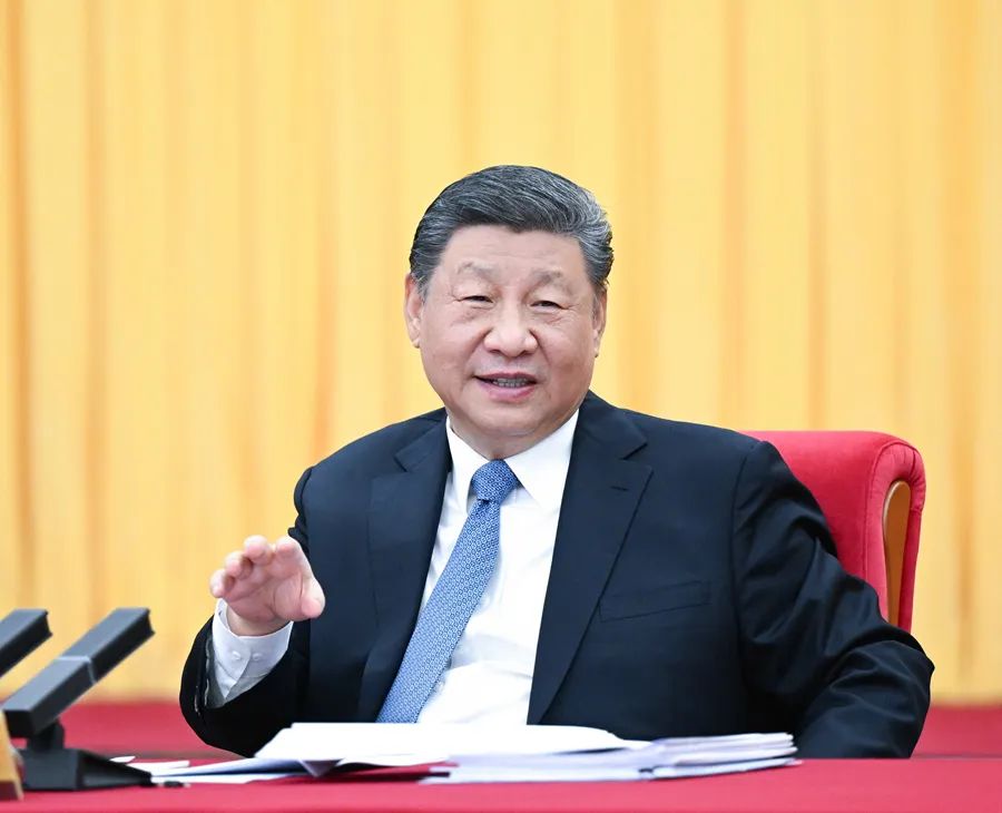 谈教育，习近平总书记为何一再强调爱国心？